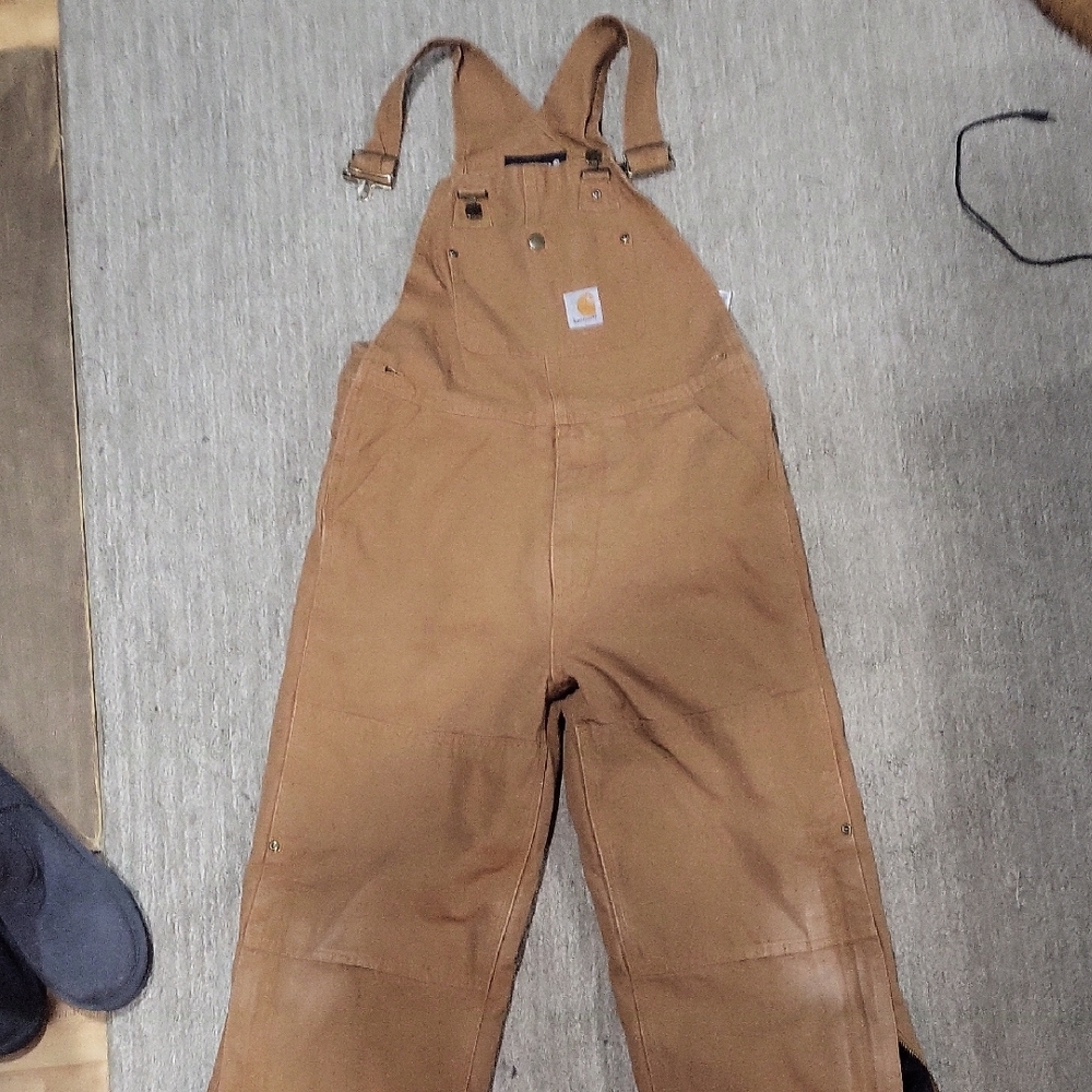 Carhartt Tan Apparel with Logo Tag